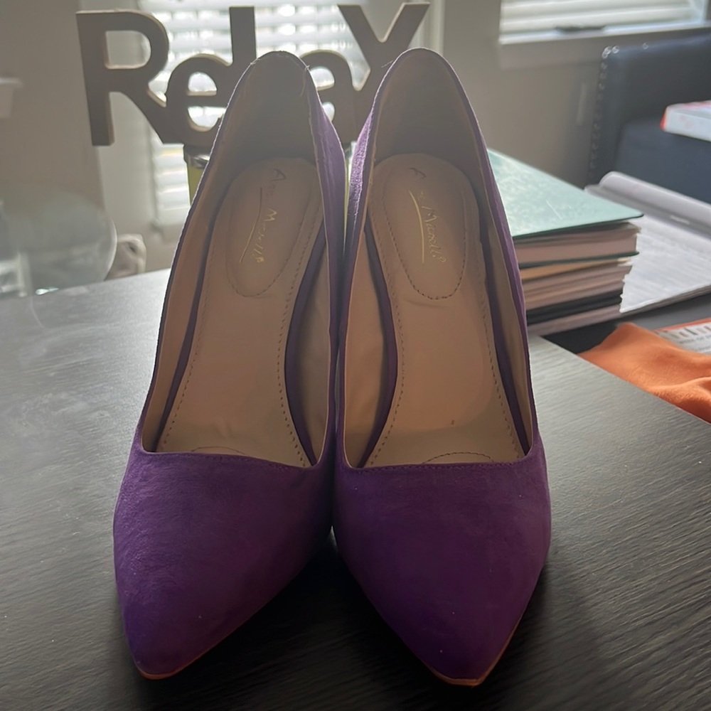 Purple Anne Michelle pumps